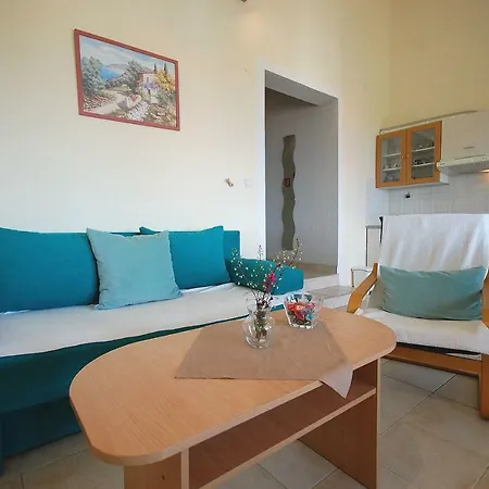 Apartman Nency By El-pi Tours