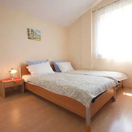 Apartman Nency By El-pi Tours Malinska