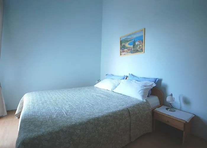 Nency By El-pi Tours