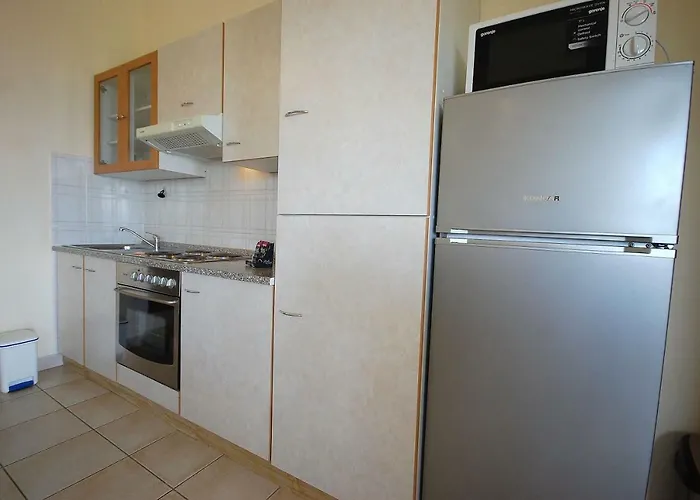 Nency By El-pi Tours *