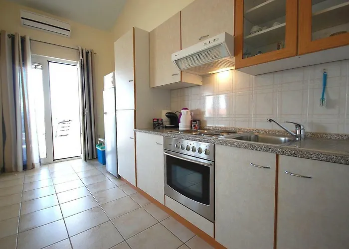 Nency By El-pi Tours Apartman Malinska