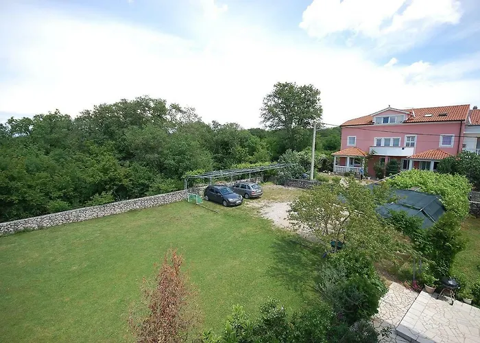 Nency By El-pi Tours *